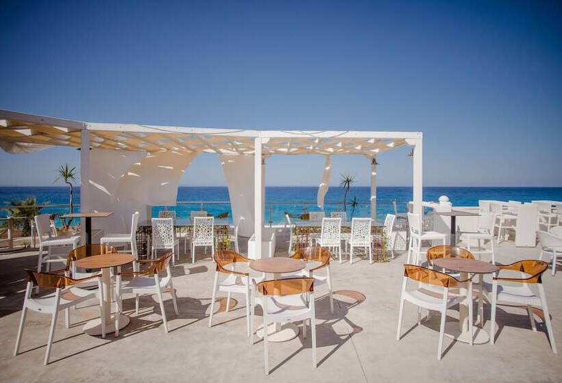 Отель Drymades Inn Resort