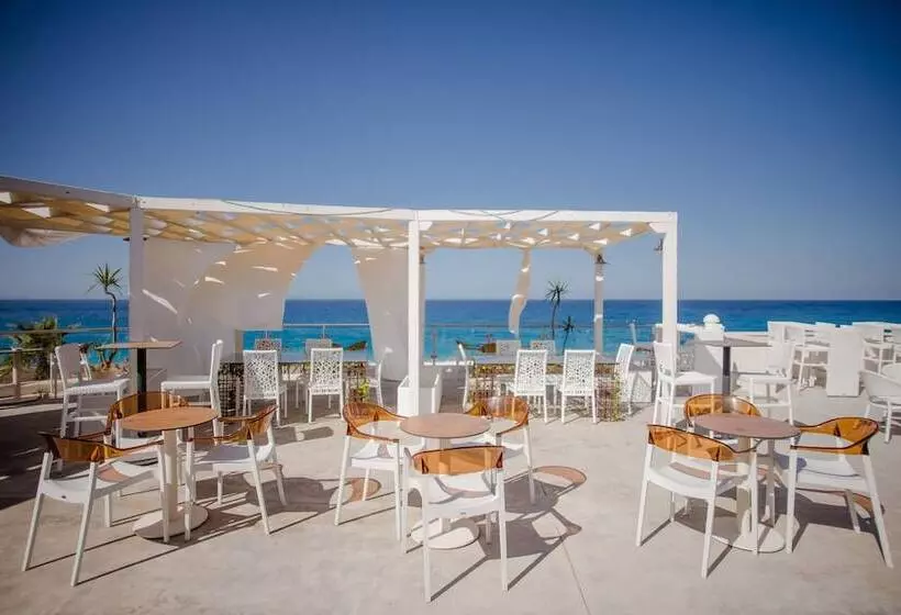 ホテル Drymades Inn Resort