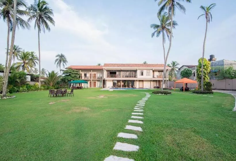 ホテル Beach Front By Kay Jay