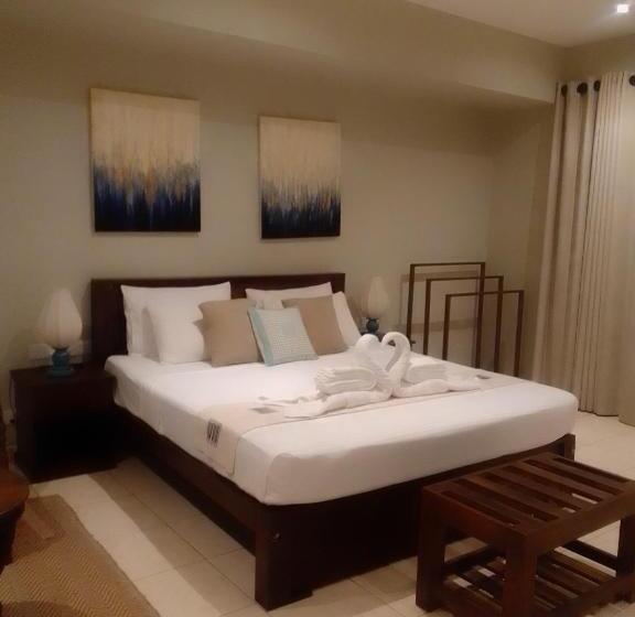 فندق Beach Front By Kay Jay