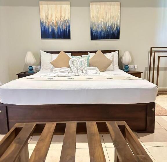 فندق Beach Front By Kay Jay