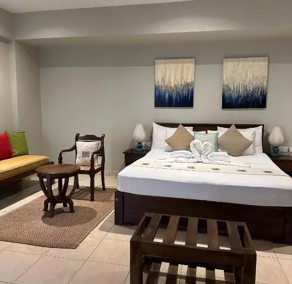 ホテル Beach Front By Kay Jay