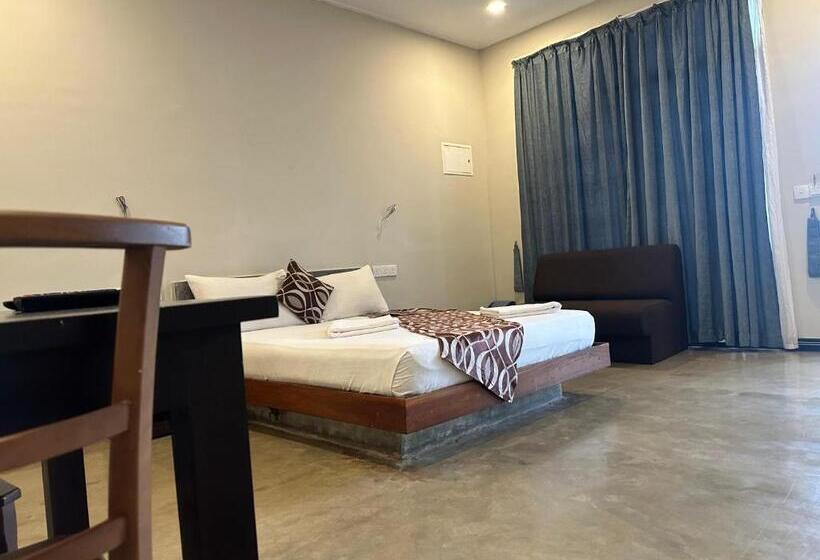 فندق Beach Front By Kay Jay