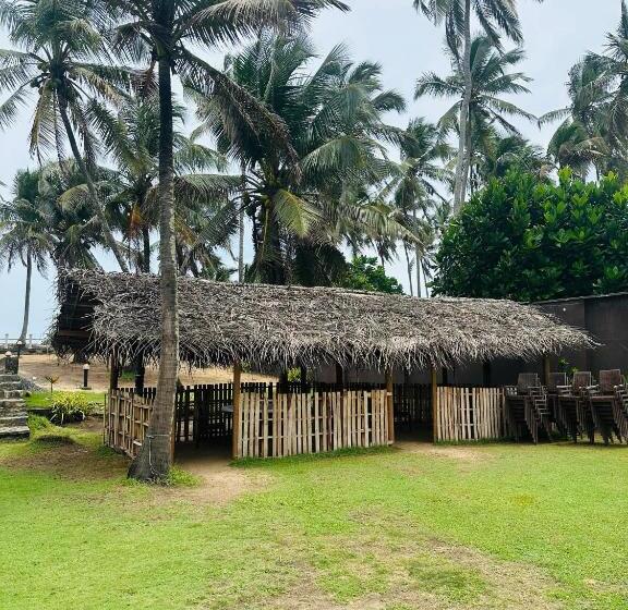 فندق Beach Front By Kay Jay