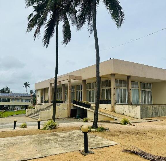 فندق Beach Front By Kay Jay