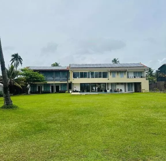 ホテル Beach Front By Kay Jay