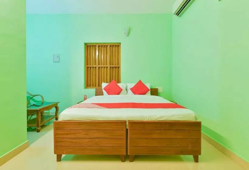 ホテル Rithu Beach Villa