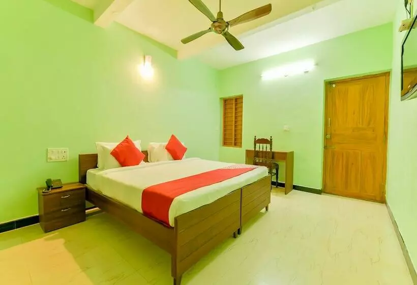 ホテル Rithu Beach Villa