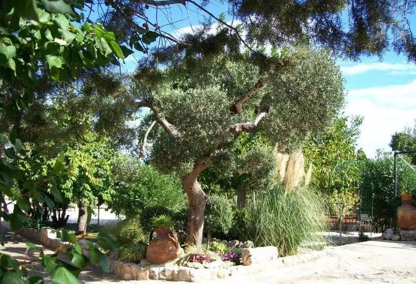 هتل روستایی Agriturismo I Trulli Di Zio Dino