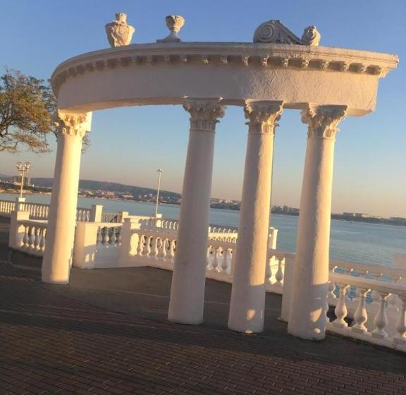 فندق Guesthouse Valensiya