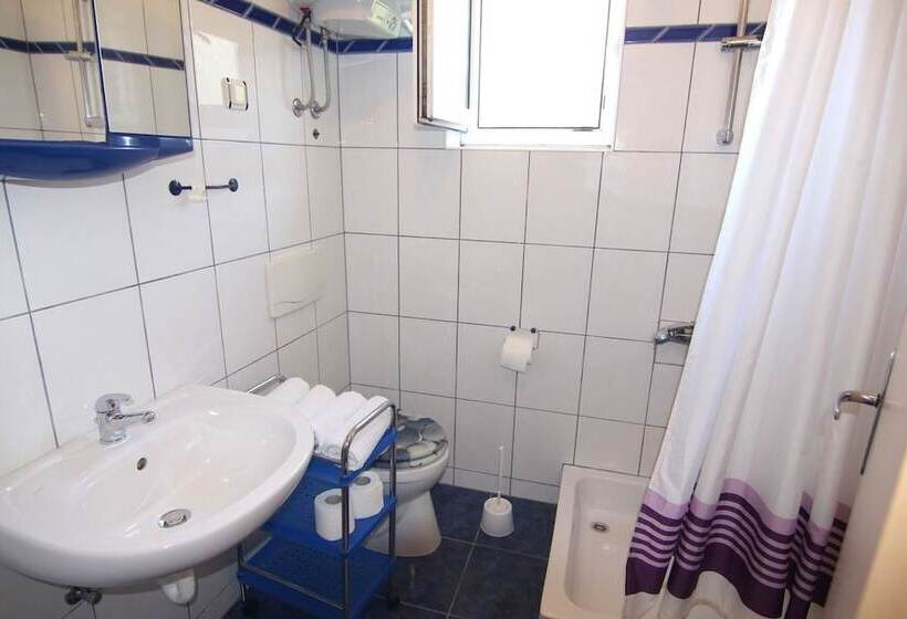 Apartments Tanja & Josipa