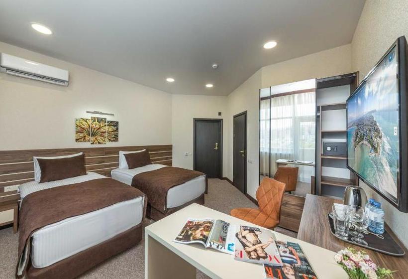 בית מלון כפרי Imperial Sun