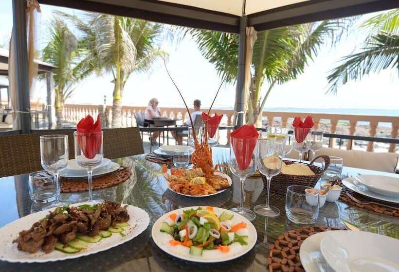 هتل Roshan Resort