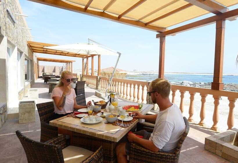 هتل Roshan Resort