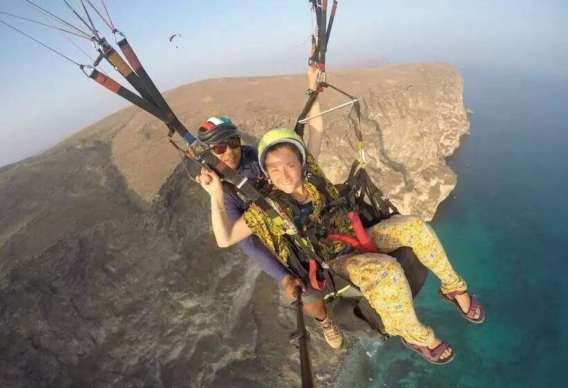 Hotelli Roshan Resort