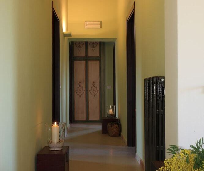 Сельский отель Agriturismo Segnavento   Zaccagnini