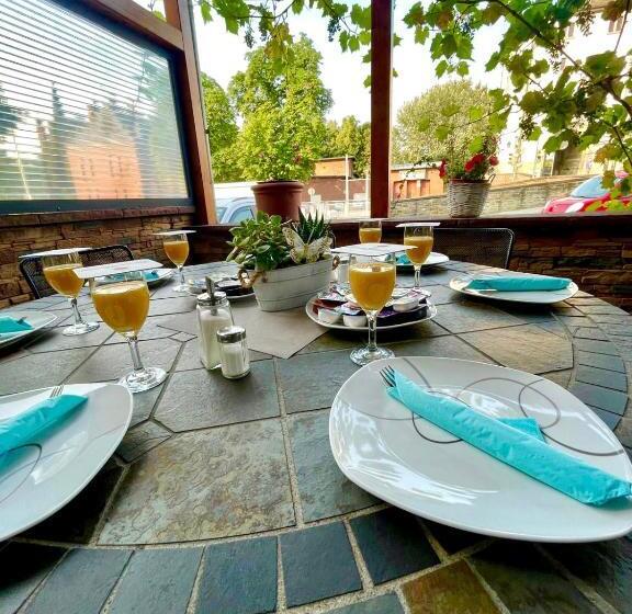 Отель Zum Weißen Ross