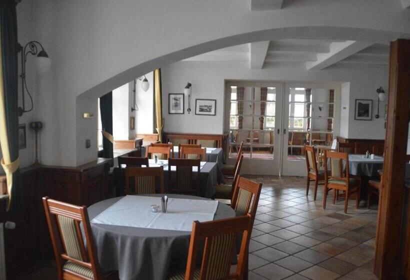 Отель Zum Weserdampfschiff