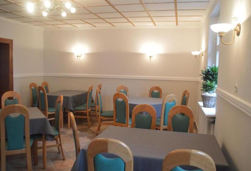 Отель Zum Weserdampfschiff