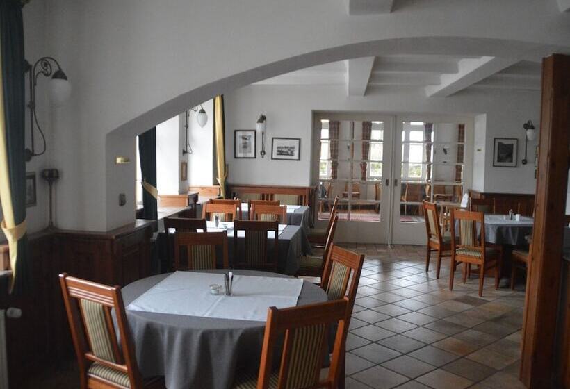 Отель Zum Weserdampfschiff