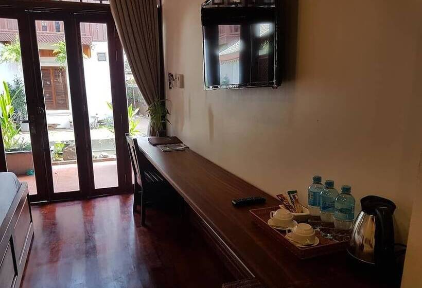 پانسیون Akira Heritage