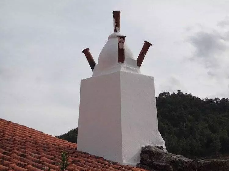 ペンション Casa Do Abade   Solar De Goujoim