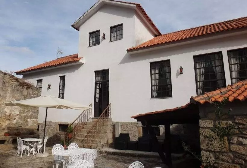 ペンション Casa Do Abade   Solar De Goujoim