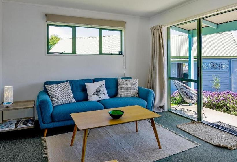 Portobello Boutique Motel