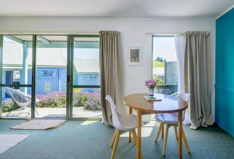 Portobello Boutique Motel