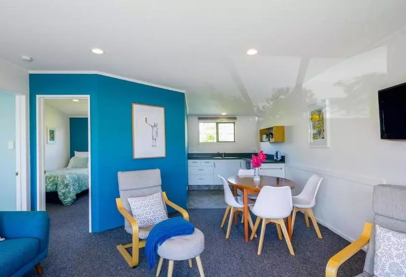 Portobello Boutique Motel