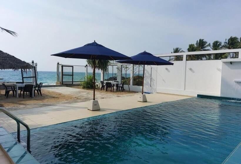 White Sand Villa   Beach Front