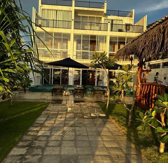 White Sand Villa   Beach Front