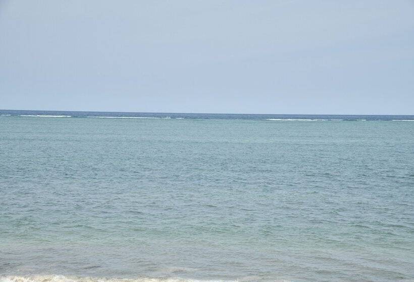 هتل North Coast Beach