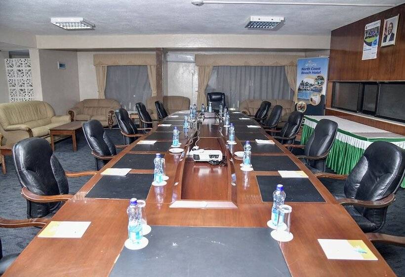 هتل North Coast Beach