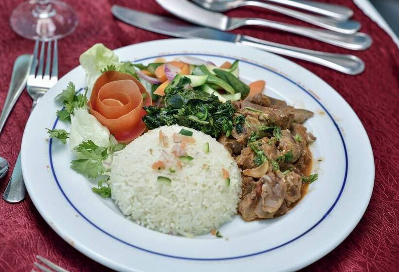 هتل North Coast Beach