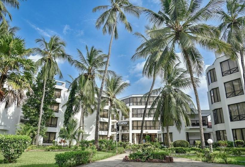 هتل North Coast Beach