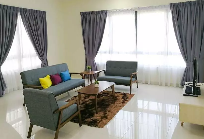 Pandora Homestay Ii