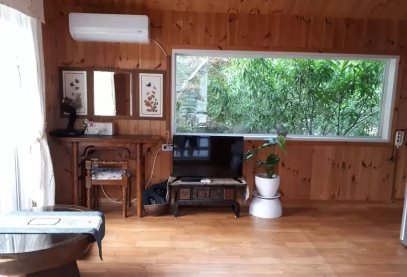 ペンション Ravine House