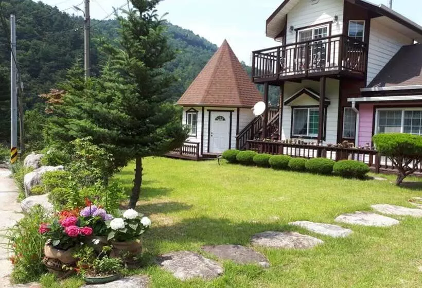 ペンション Ravine House