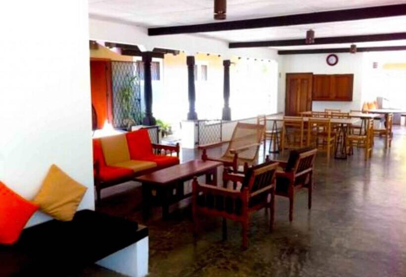 Yoho Lagoonside Holiday Bungalow