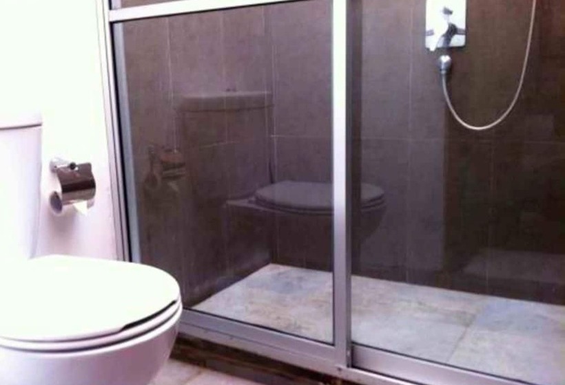 Yoho Lagoonside Holiday Bungalow