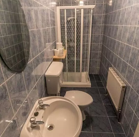 An Sean Ostan Apartments