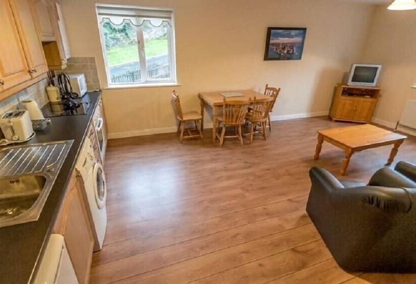 An Sean Ostan Apartments