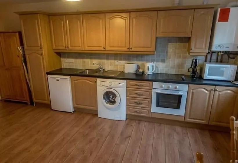 An Sean Ostan Apartments