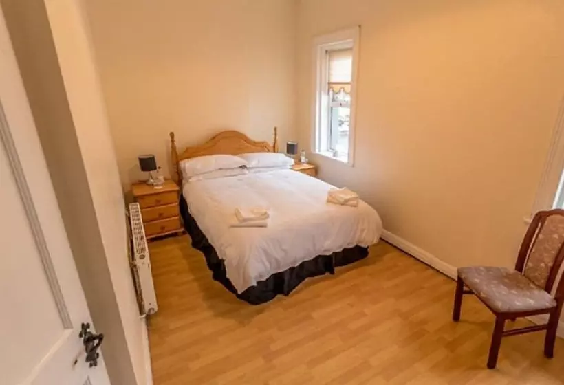 An Sean Ostan Apartments