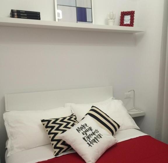 Bed and Breakfast Latte & Biscotti