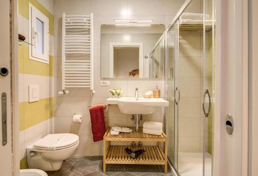 Bed and Breakfast Latte & Biscotti