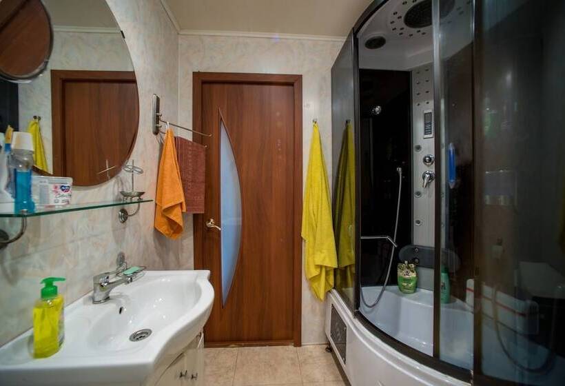 Guest House Seven Nights   Hostel