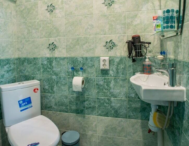 Guest House Seven Nights   Hostel