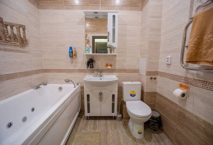 Guest House Seven Nights   Hostel